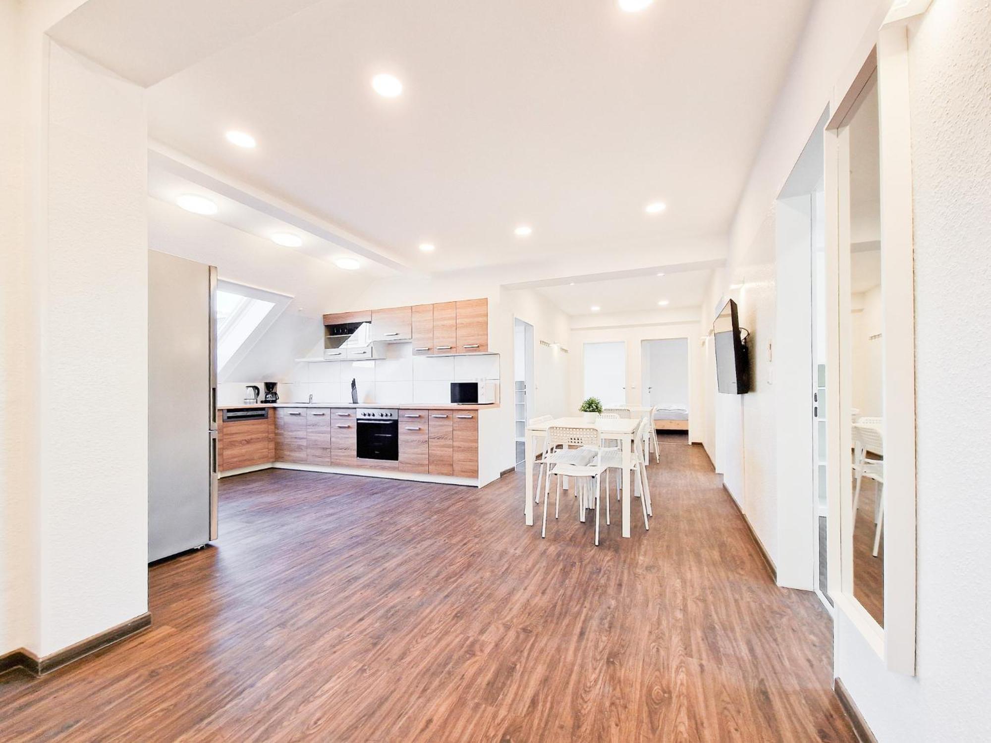 Raj Living - City Center Apartments With 5 Rooms - 10 Min Messe Dus Dusseldorf Ngoại thất bức ảnh