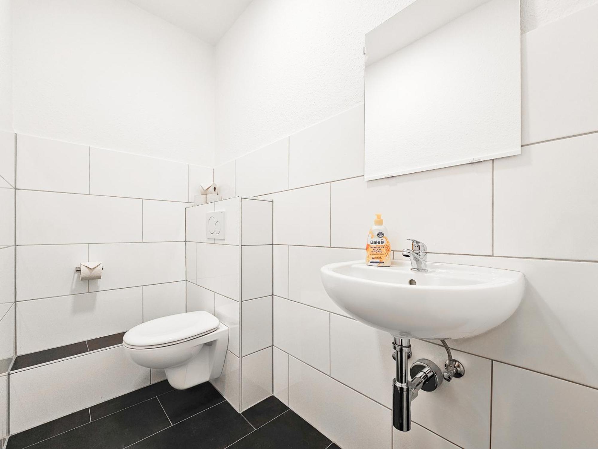 Raj Living - City Center Apartments With 5 Rooms - 10 Min Messe Dus Dusseldorf Ngoại thất bức ảnh